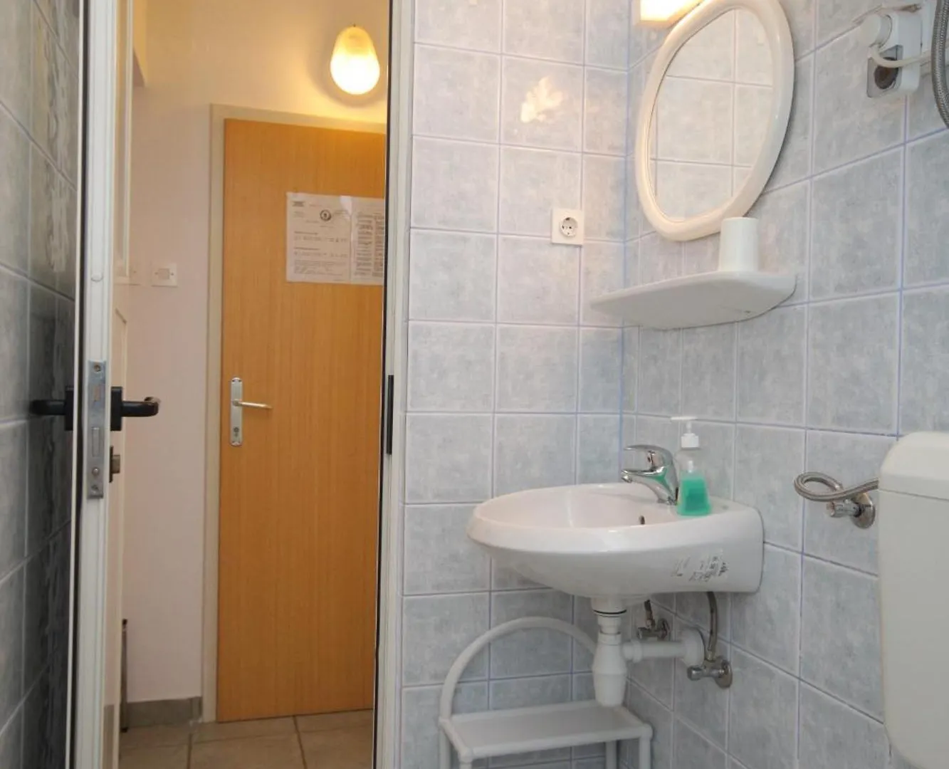 Guest house Apartments And Rooms By The Sea Mali Losinj